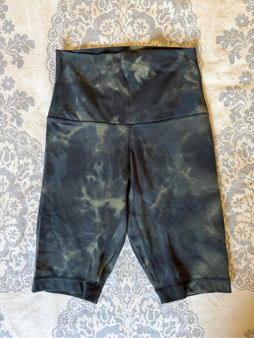 lululemon athletica Black with Olive Tie-Dye High-Rise Bike Shorts